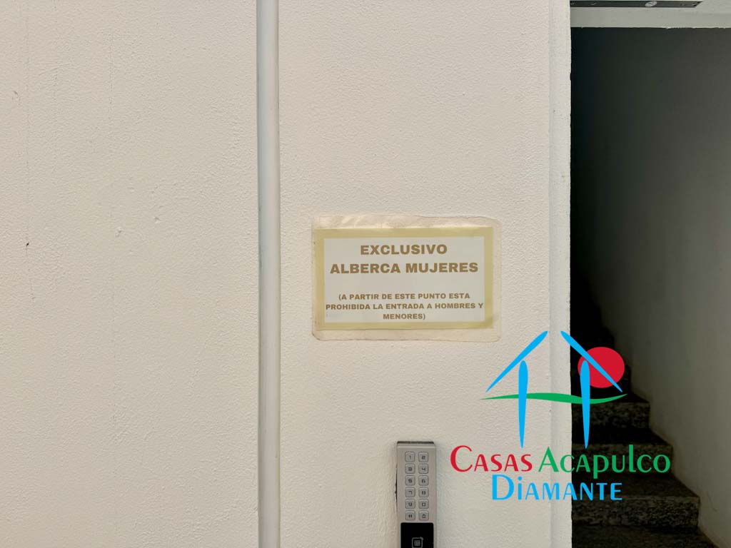 Bayam Residences - Alberca mujeres 1